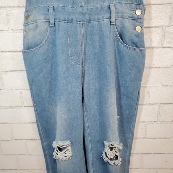 ✔️Distressed jean bib overalls - Picture 4 of 15
